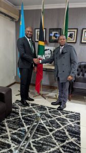 Avec le conseiller chargé de l'économie, investissement et commerce de l'ambassade de la RDC en Afrique du sud